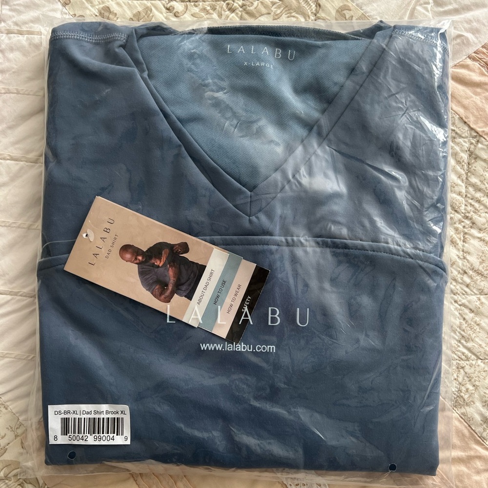 Lalabu Men's Dad Shirt in Blue (Brook) V-Neck Bonding / Baby-Wearing T-Shirt